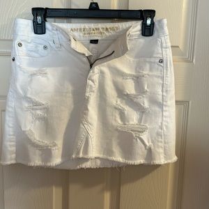 Women’s distressed mini skirt American Eagle size 4.